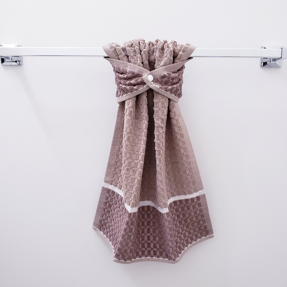 💘FINAL⚜️NEW!⬜️ #9040-B ■Tan Block design Hang'N'Snap HAND Towel 💟PLASTIC SNAP - Picture 3 of 12
